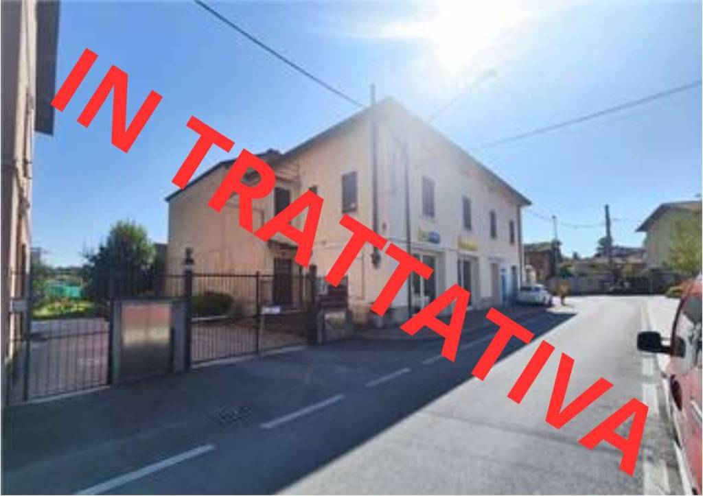 casa indipendente in vendita a Molteno in zona Coroldo
