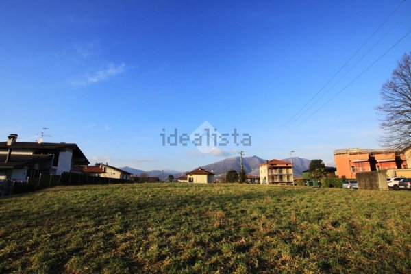 terreno edificabile in vendita a Molteno in zona Coroldo