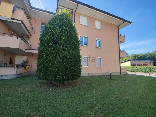 appartamento in vendita a Molteno in zona Coroldo