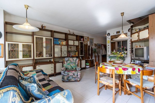 casa indipendente in vendita a Molteno in zona Coroldo