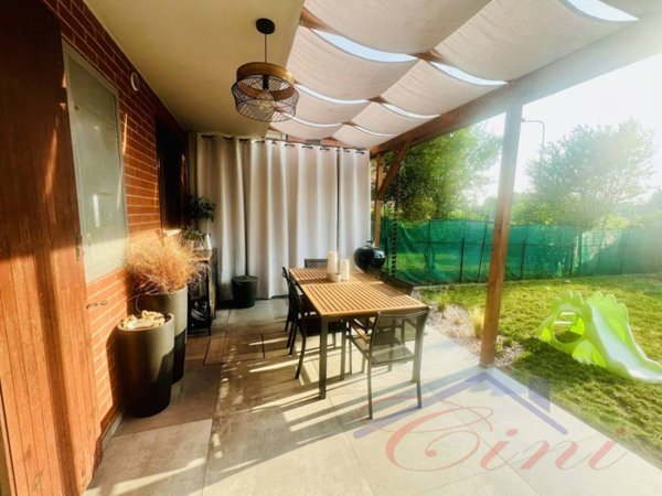 casa indipendente in vendita a Molteno in zona Coroldo