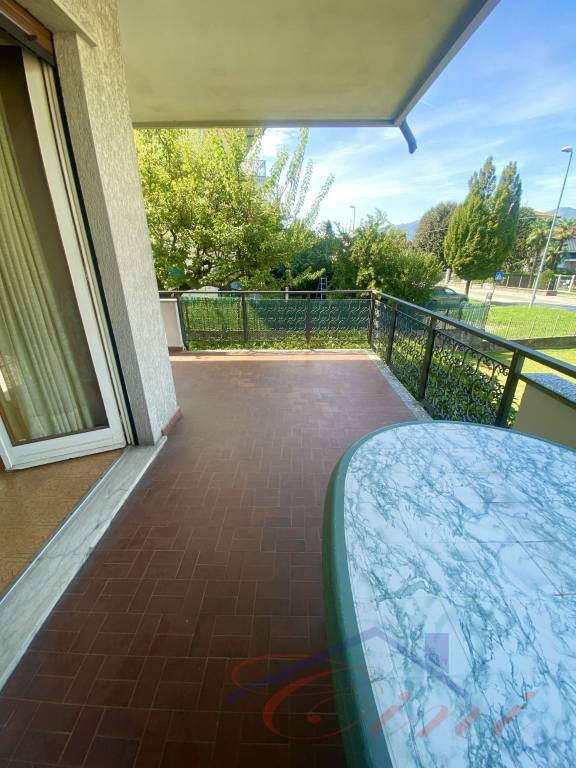 casa indipendente in vendita a Molteno in zona Coroldo