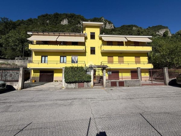 appartamento in vendita a Monte Marenzo in zona Levata