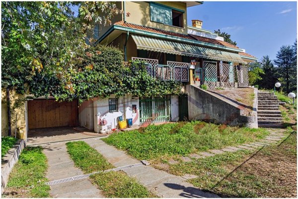 casa indipendente in vendita a Montevecchia
