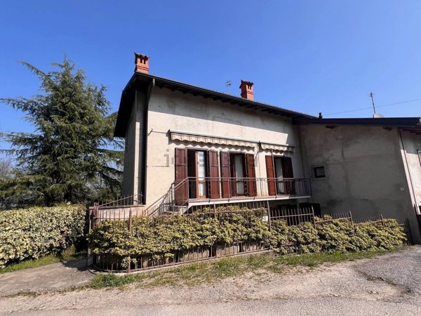 casa semindipendente in vendita a Montevecchia
