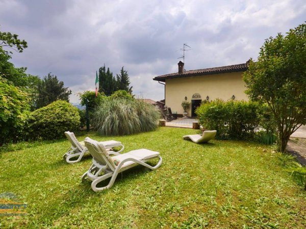 casa indipendente in vendita a Montevecchia