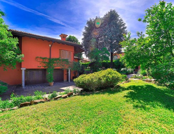 casa indipendente in vendita a Montevecchia