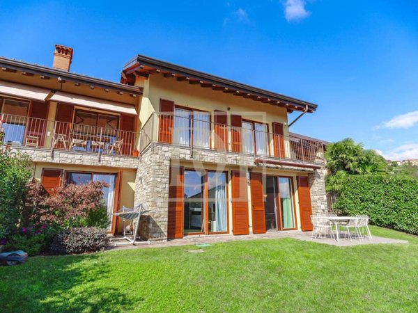 casa indipendente in vendita a Montevecchia