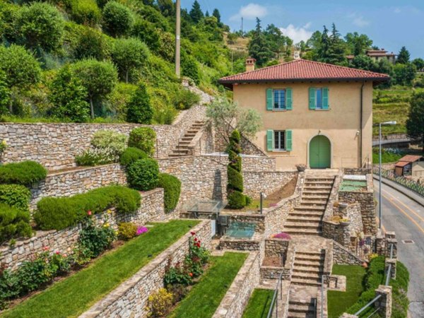 casa indipendente in vendita a Montevecchia