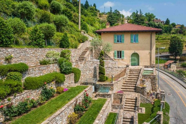 casa indipendente in vendita a Montevecchia