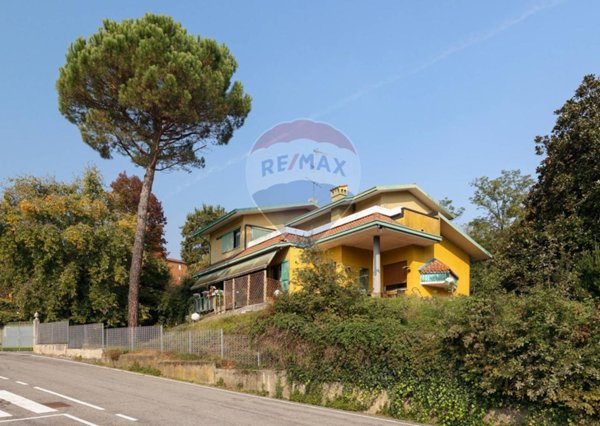 casa indipendente in vendita a Montevecchia