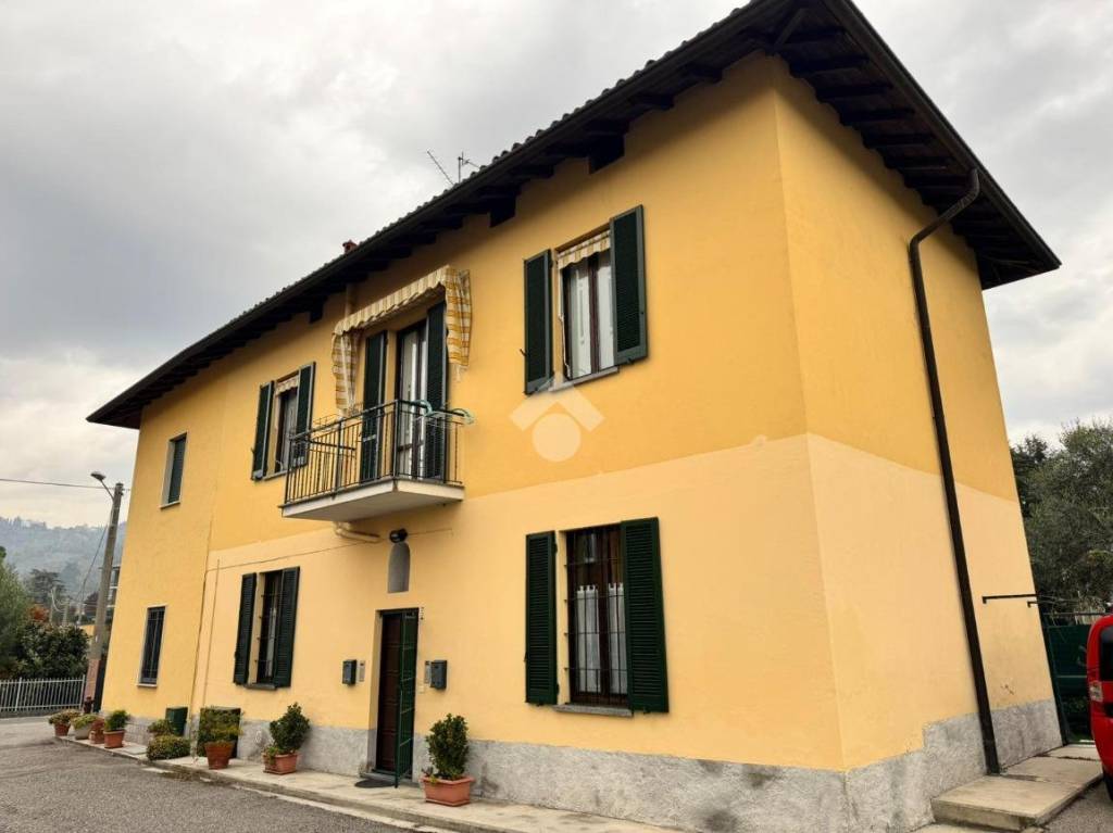 casa indipendente in vendita a Montevecchia