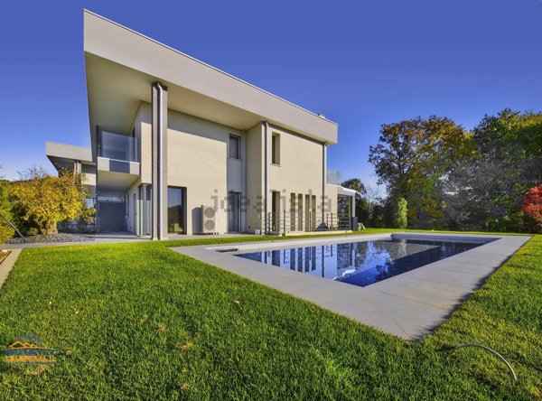 casa indipendente in vendita a Montevecchia