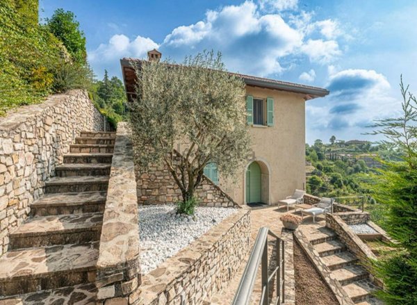 appartamento in vendita a Montevecchia