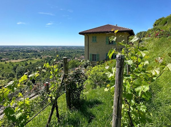 casa indipendente in vendita a Montevecchia