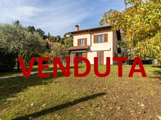 casa indipendente in vendita a Montevecchia