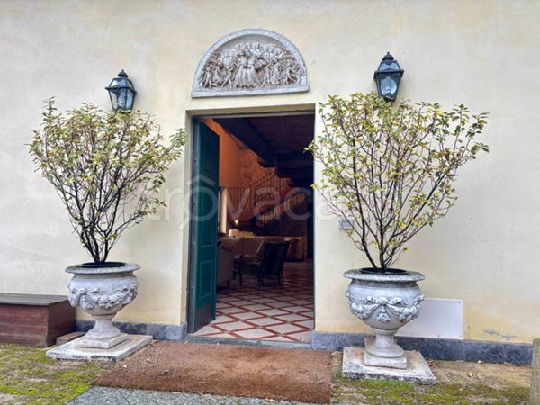 casa indipendente in vendita a Montevecchia