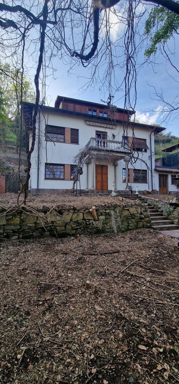 casa indipendente in vendita a Montevecchia