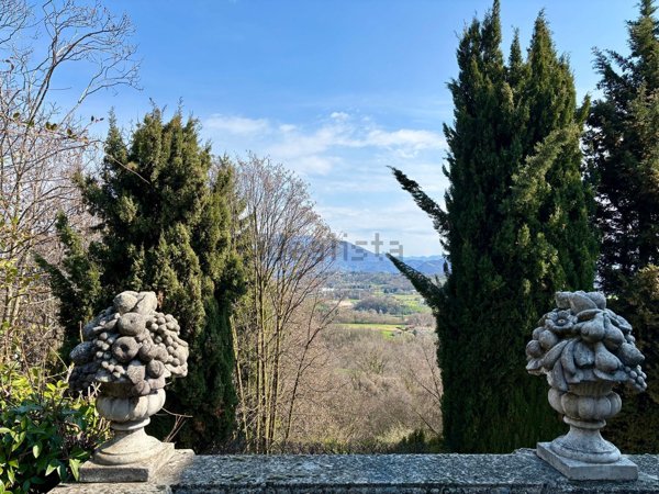 casa indipendente in vendita a Montevecchia