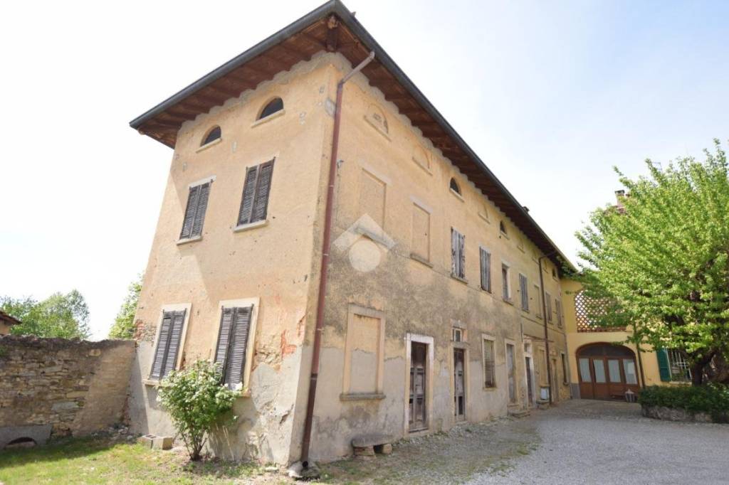 casa indipendente in vendita a Montevecchia