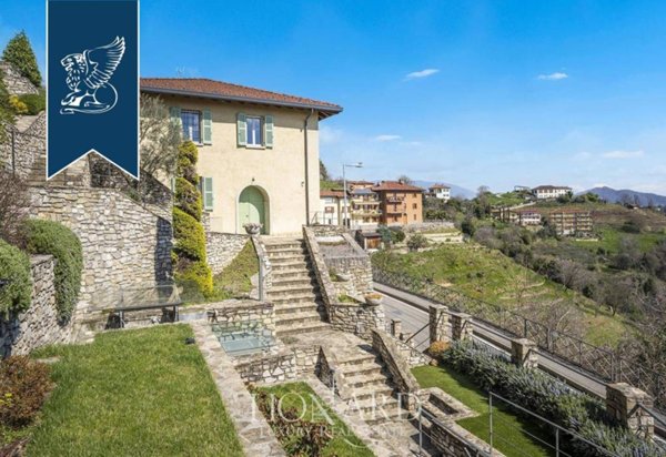 casa indipendente in vendita a Montevecchia