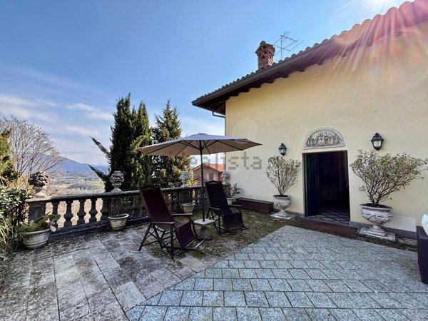casa indipendente in vendita a Montevecchia