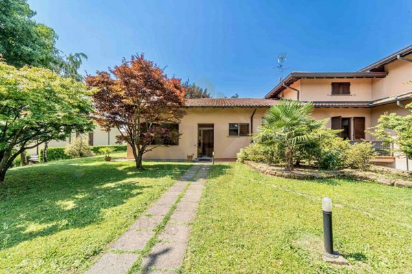 casa indipendente in vendita a Montevecchia