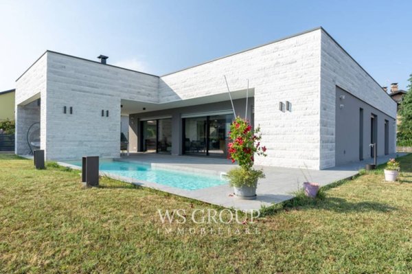 casa indipendente in vendita a Montevecchia