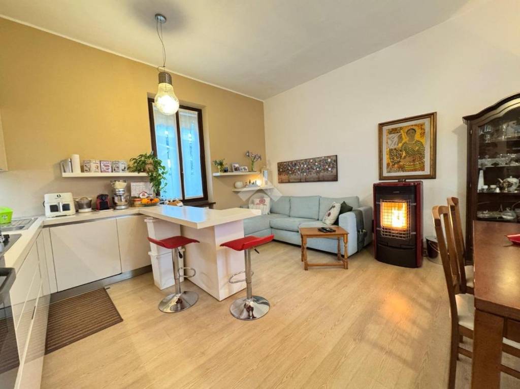 casa indipendente in vendita a Montevecchia