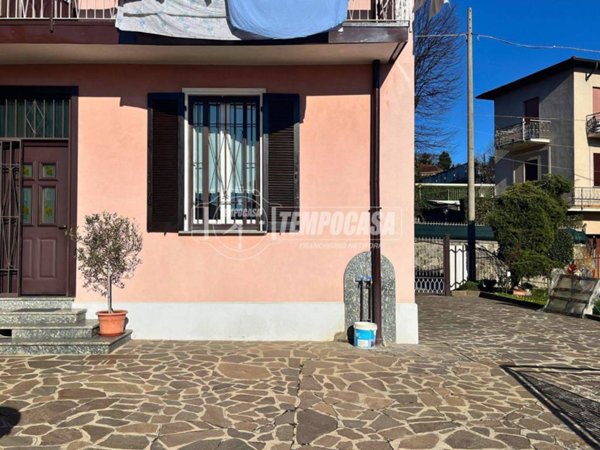 appartamento in vendita a Monticello Brianza