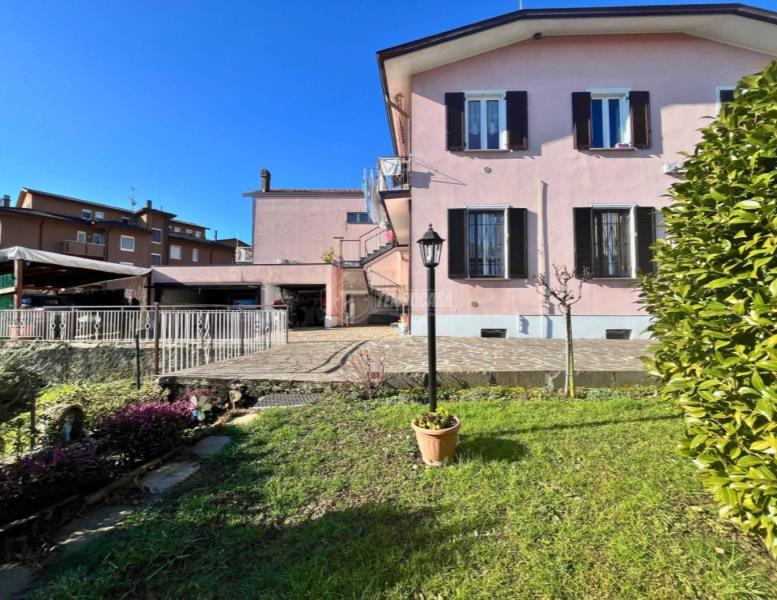 appartamento in vendita a Monticello Brianza