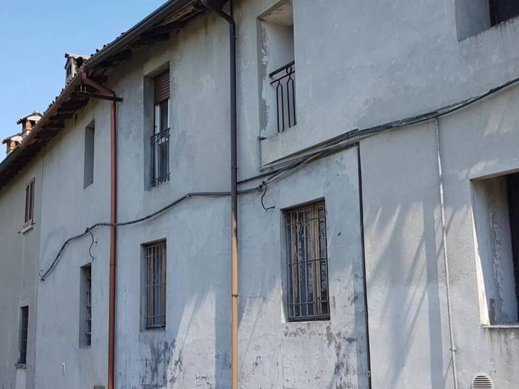 casa indipendente in vendita a Monticello Brianza