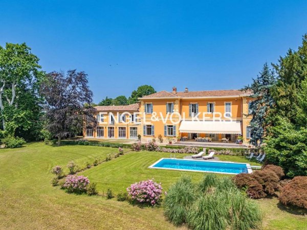 villa in vendita a Monticello Brianza