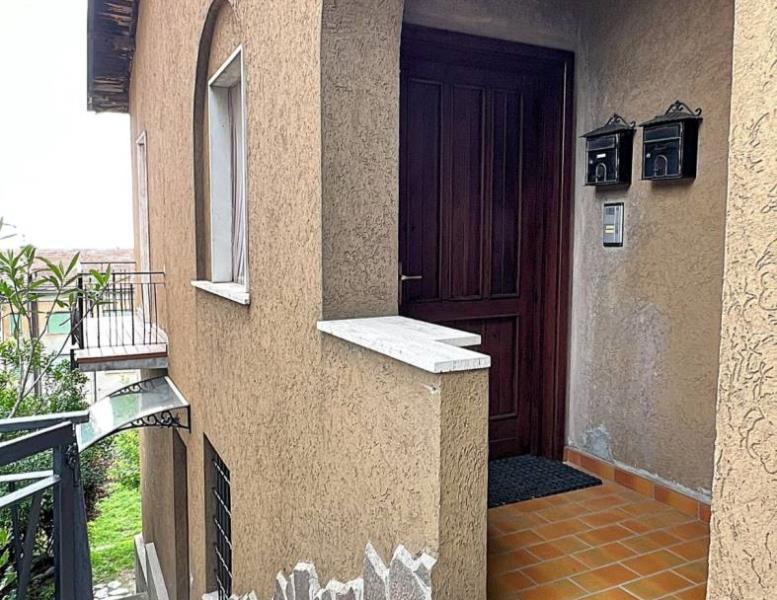 casa indipendente in vendita a Monticello Brianza