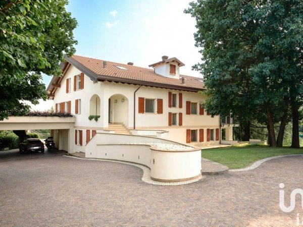 casa indipendente in vendita a Monticello Brianza