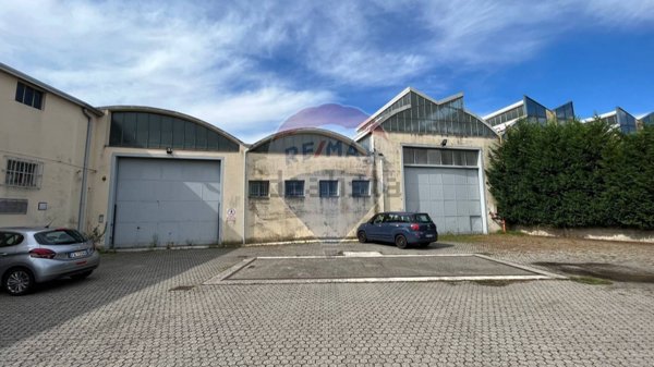 capannone in vendita a Monticello Brianza