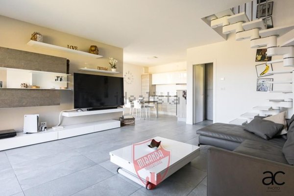 appartamento in vendita a Monticello Brianza