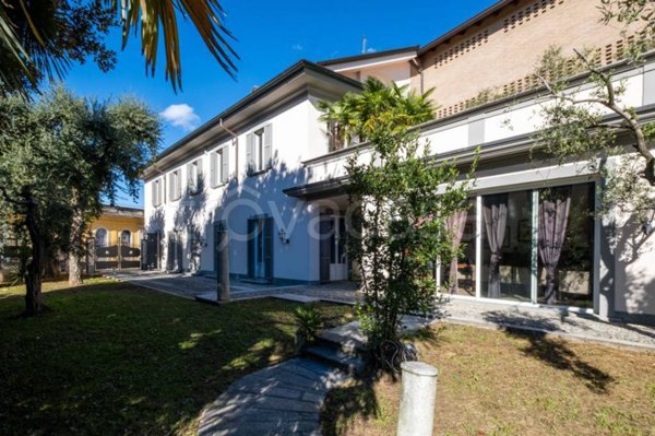 casa indipendente in vendita a Monticello Brianza