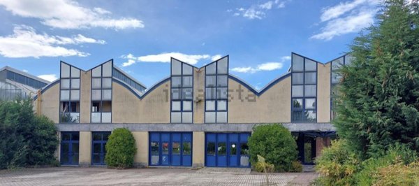 capannone in vendita a Monticello Brianza