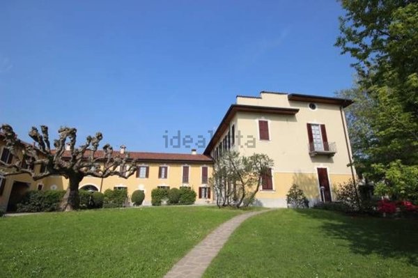 appartamento in vendita a Monticello Brianza