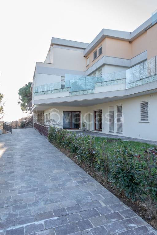 appartamento in vendita a Monticello Brianza