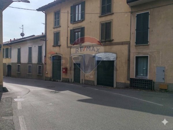 negozio in vendita a Monticello Brianza