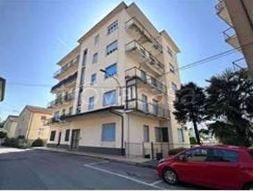 appartamento in vendita a Monticello Brianza in zona Cortenuova