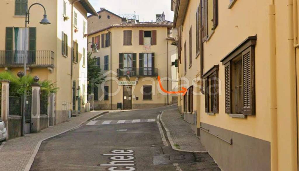 appartamento in vendita a Monticello Brianza in zona Cortenuova