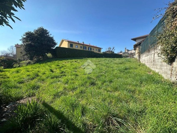 casa indipendente in vendita a Monticello Brianza