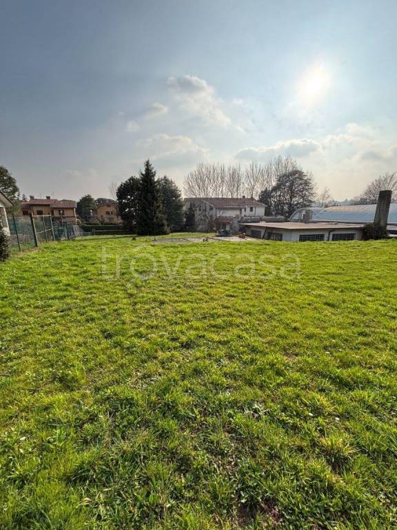 terreno agricolo in vendita a Monticello Brianza