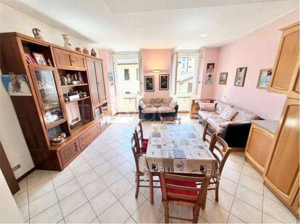 appartamento in vendita a Monticello Brianza in zona Cortenuova