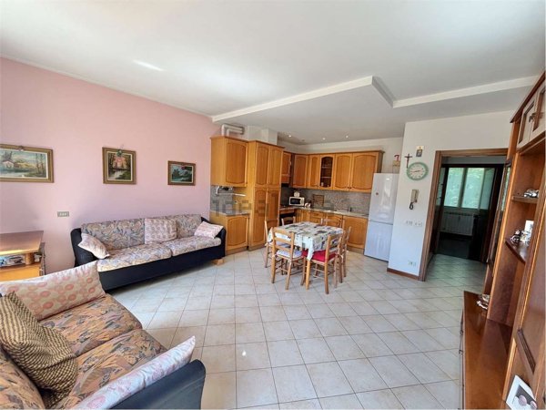 appartamento in vendita a Monticello Brianza in zona Cortenuova