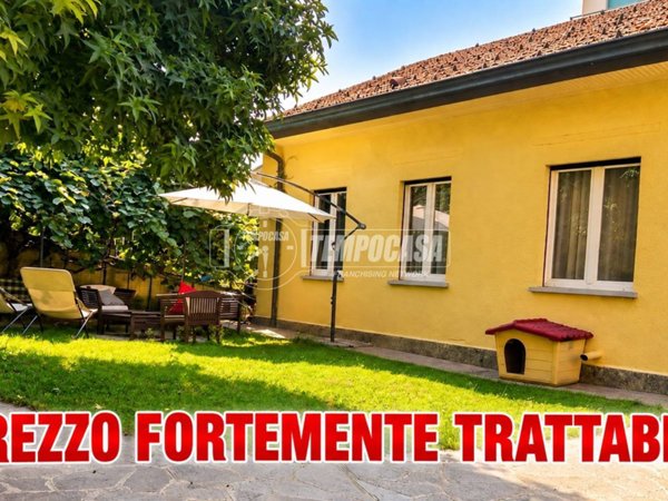 casa indipendente in vendita a Monticello Brianza in zona Cortenuova