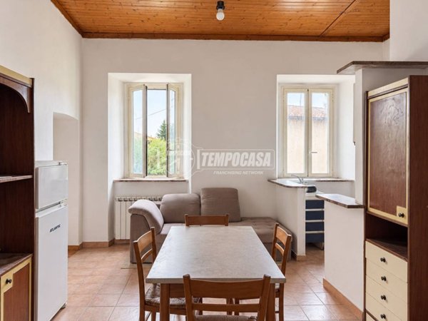 appartamento in vendita a Monticello Brianza in zona Cortenuova